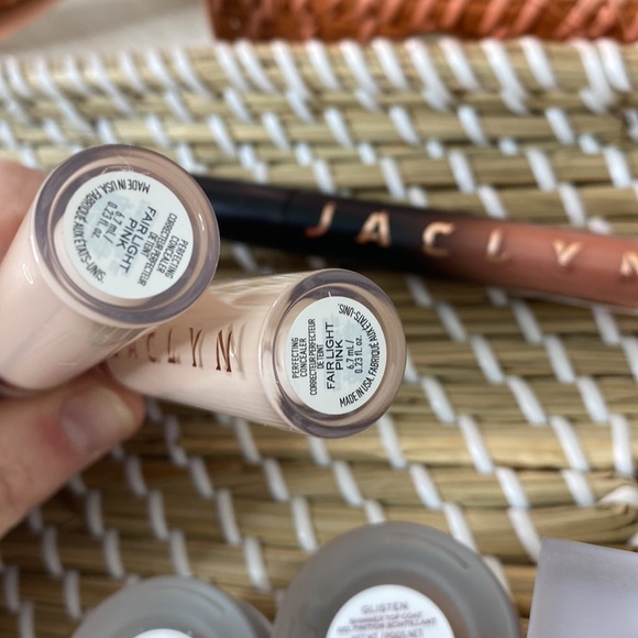 Jaclyn Hill Makeup Bundle - Picture 8 of 9